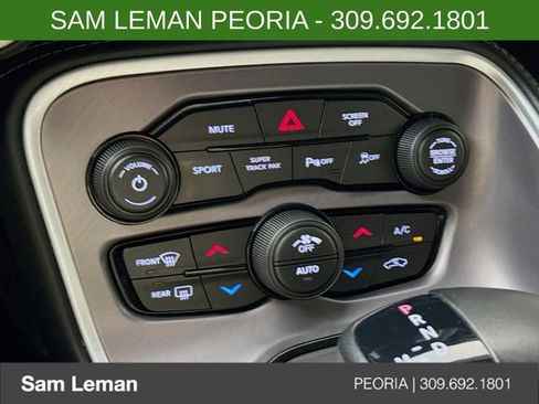 Used 2022 Dodge Challenger R/T w/ Performance Handling Group image 16