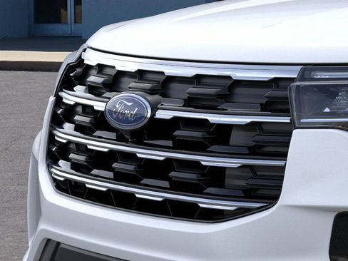 New 2026 Ford Explorer Active w/ Active Comfort Package RWD image 17