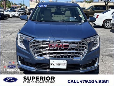 Used 2024 GMC Terrain Denali w/ Denali Premium Package AWD/4WD image 13