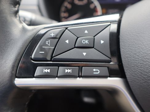 Used 2023 Nissan Altima 2.5 SL FWD image 16