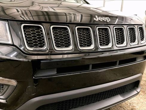 Used 2020 Jeep Compass Sport AWD/4WD image 29