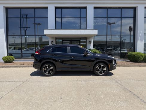 Used 2023 Mitsubishi Eclipse Cross SEL AWD/4WD image 3
