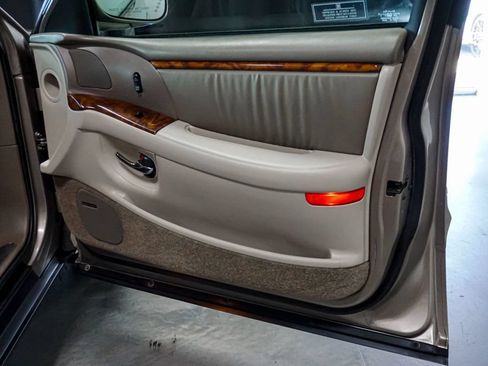 Used 2003 Buick Park Avenue Ultra FWD image 31