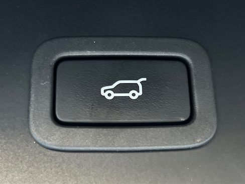 Used 2016 Land Rover Range Rover HSE image 49