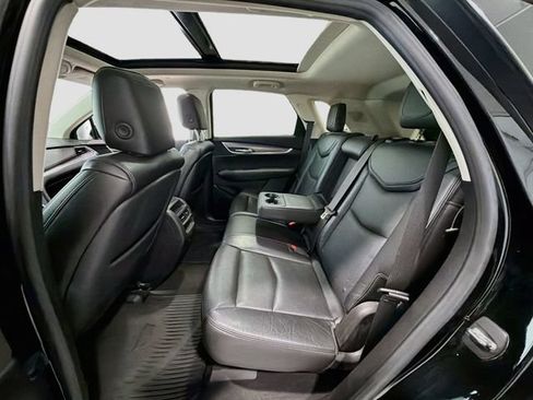 Used 2017 Cadillac XT5 Premium Luxury w/ LPO, Wheel Lock Package FWD image 21