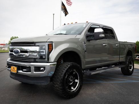 Used 2019 Ford F250 Lariat w/ Lariat Ultimate Package AWD/4WD image 20