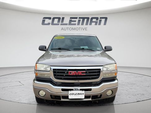 Used 2006 GMC Sierra 2500 SLE w/ Snow Plow Prep Package AWD/4WD image 8
