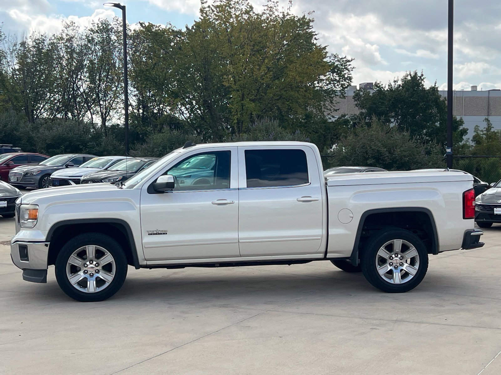 Used 2015 GMC Sierra 1500 SLE w/ Texas SLE Value Package RWD image 6