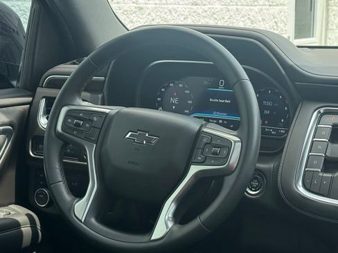 Used 2023 Chevrolet Tahoe Z71 AWD/4WD image 18