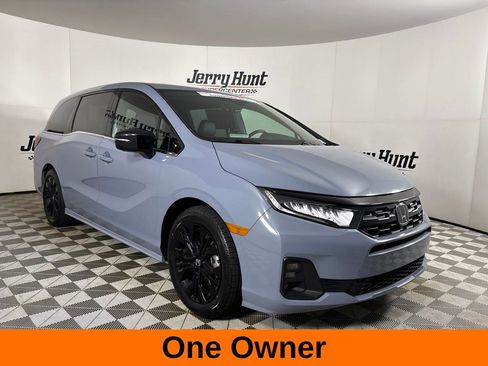 Used 2025 Honda Odyssey Sport-L image 4