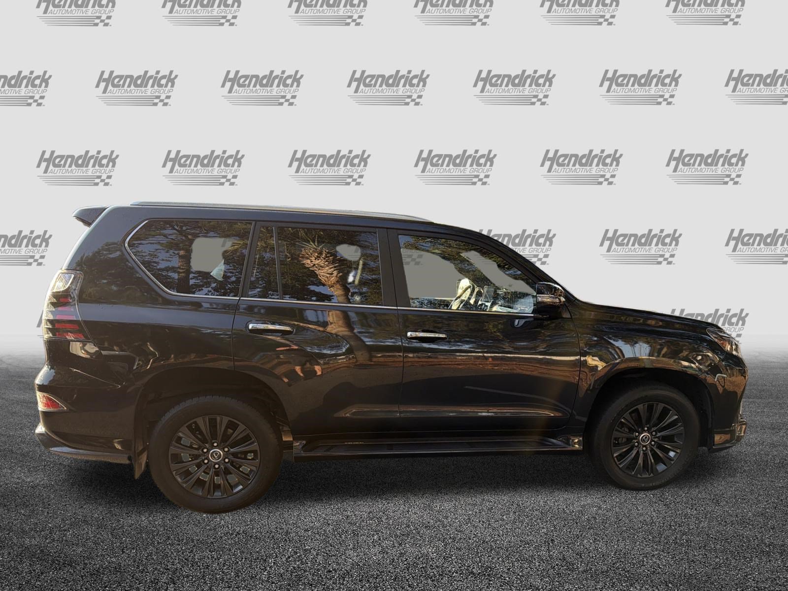 Certified 2023 Lexus GX 460 Luxury w/ Sport Design Package AWD/4WD image 10