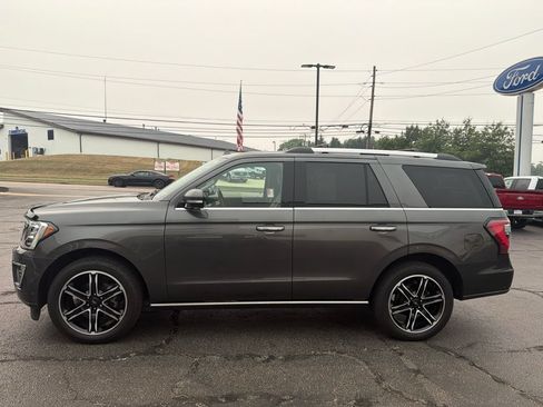Used 2021 Ford Expedition Limited AWD/4WD image 5