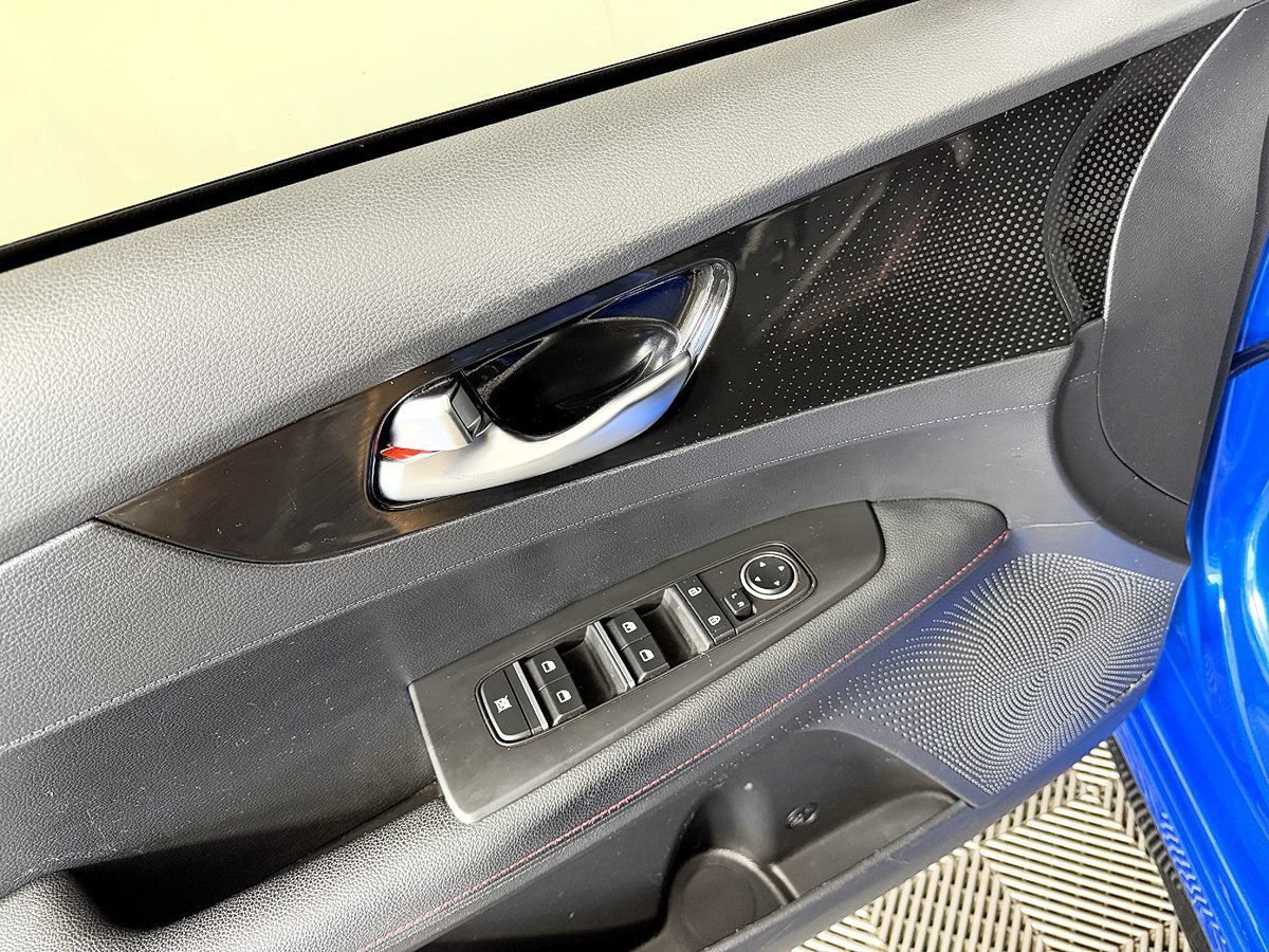 Used 2023 Kia Forte GT w/ GT2 Package FWD image 28