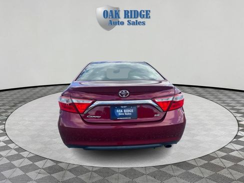 Used 2016 Toyota Camry SE FWD image 6