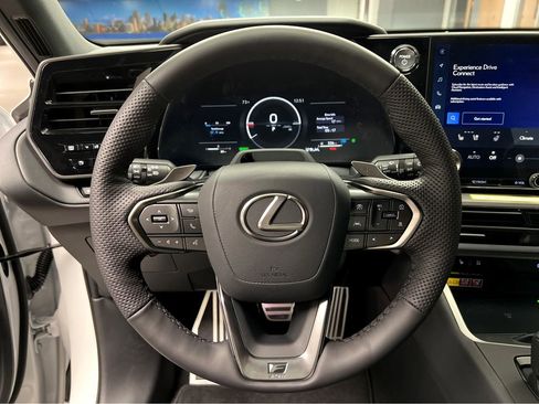New 2026 Lexus TX 500h AWD image 10
