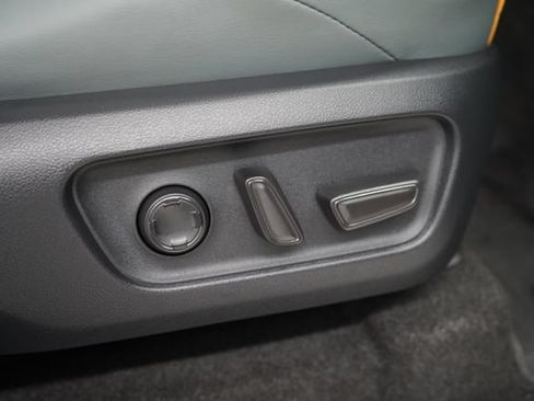 Used 2025 Toyota 4Runner Trailhunter AWD/4WD image 59