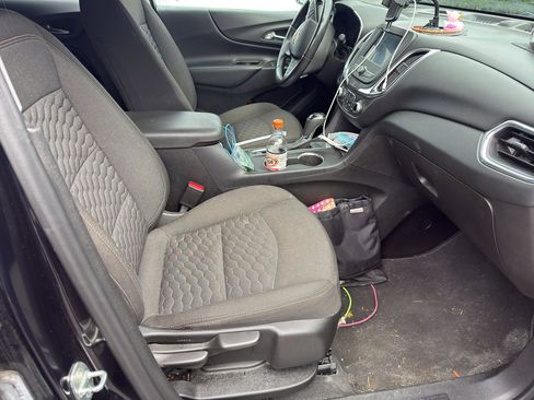 Used 2020 Chevrolet Equinox LT image 11