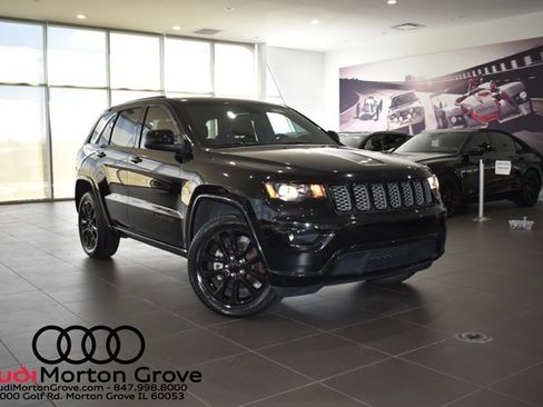 Used 2021 Jeep Grand Cherokee Laredo X AWD/4WD image 1