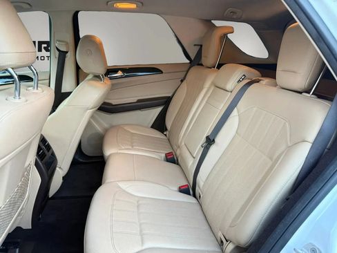 Used 2017 Mercedes-Benz GLE 350 w/ Premium 1 Package image 34