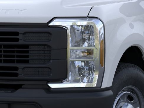 New 2026 Ford F250 XL w/ Camper Package RWD image 18