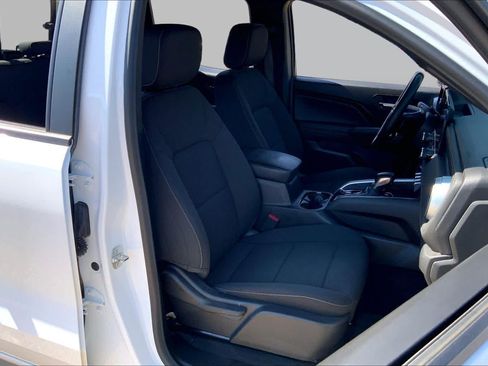 Certified 2024 Chevrolet Colorado LT w/ LT Convenience Package RWD image 9