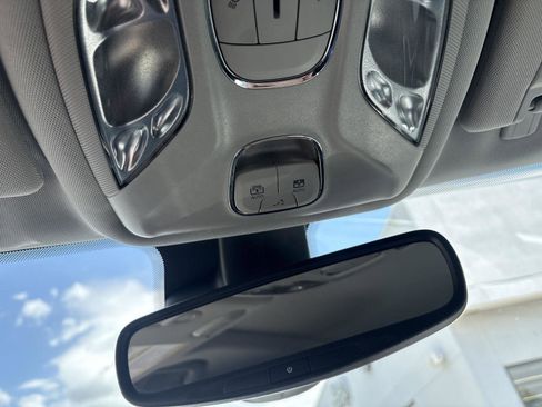 Used 2022 Jeep Compass Latitude w/ Sun and Sound Group AWD/4WD image 24