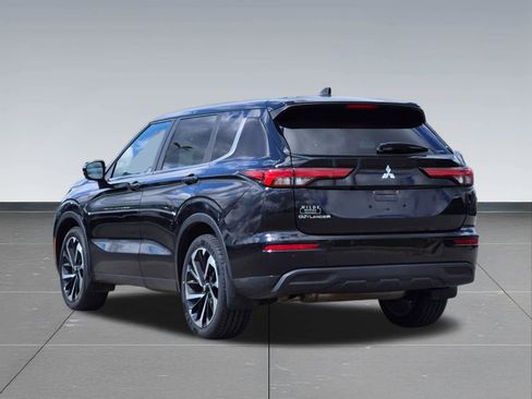 Used 2022 Mitsubishi Outlander ES AWD/4WD image 5