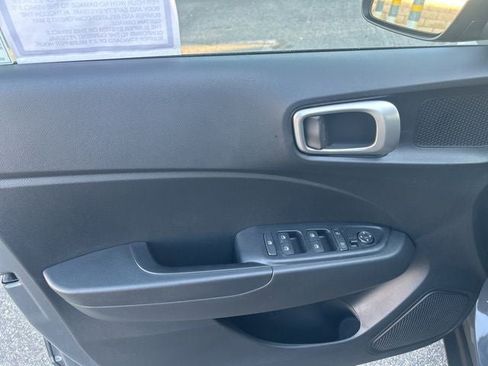 New 2026 Hyundai Venue SE image 14