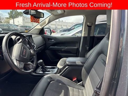 Used 2015 GMC Canyon SLE w/ All-Terrain Package image 6