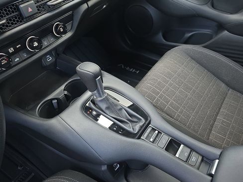 Used 2023 Honda HR-V LX image 26