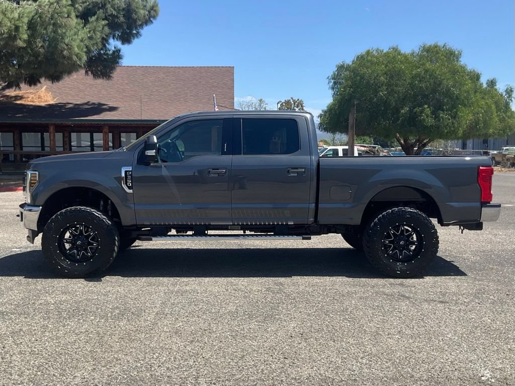 Used 2019 Ford F350 Lariat w/ Lariat Value Package AWD/4WD image 3