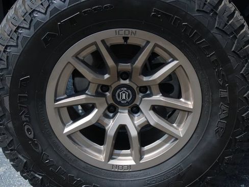Used 2021 Jeep Wrangler Unlimited Sport AWD/4WD image 33