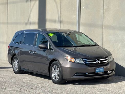 Used 2014 Honda Odyssey EX-L image 2