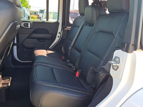 Used 2024 Jeep Wrangler Sahara w/ Safety Group image 18