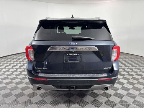 Used 2022 Ford Explorer Limited w/ Equipment Group 301A image 4