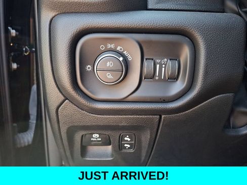 Used 2025 RAM 1500 Big Horn AWD/4WD image 25