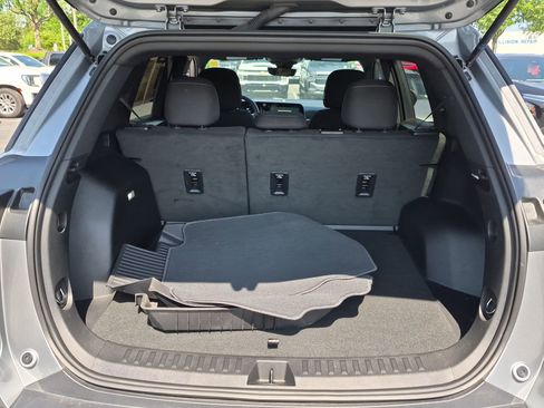 Certified 2025 Chevrolet Equinox LT w/ Safety and Technology Package FWD image 30