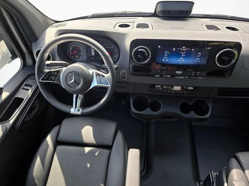 New 2026 Mercedes-Benz Sprinter 2500 image 26
