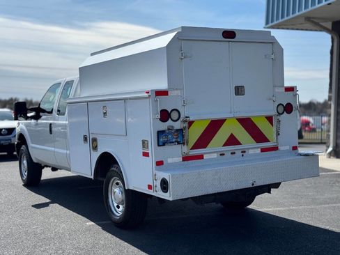 Used 2016 Ford F350 XL AWD/4WD image 5