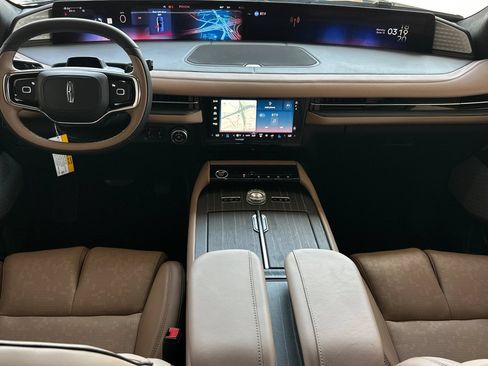 New 2026 Lincoln Navigator Black Label AWD/4WD image 12