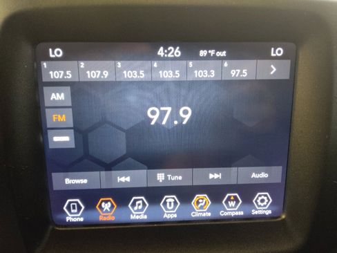 Used 2019 Jeep Compass Trailhawk AWD/4WD image 25