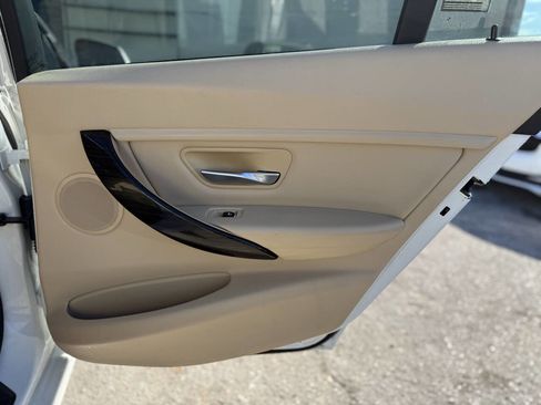 Used 2016 BMW 320i Sedan image 23