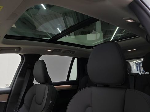 New 2026 Volvo XC90 T8 Plus w/ Protection Package Premier image 7