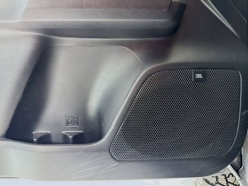 Used 2021 Toyota Tacoma TRD Off-Road w/ TRD Premium Off Road Package image 19