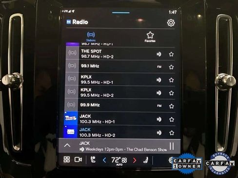 Used 2025 Volvo XC40 B5 Core image 45