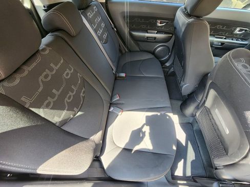 Used 2012 Kia Soul + FWD image 7