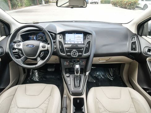 Used 2017 Ford Focus Electric Hatchback FWD image 14