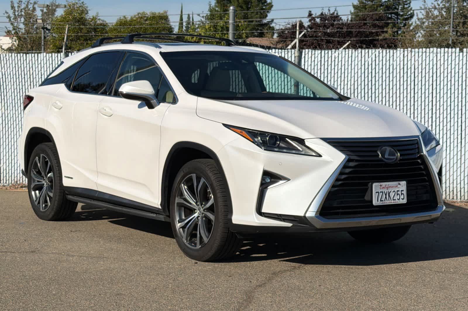 Used 2017 Lexus RX 450h AWD w/ Cold Weather Package image 7