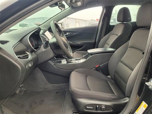Used 2023 Chevrolet Malibu LT image 9