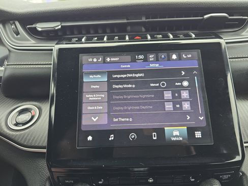 Used 2024 Jeep Grand Cherokee Altitude image 30